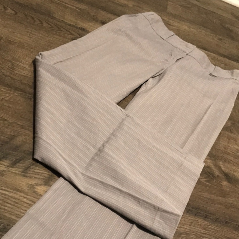 Pin Stripe pants - Picture 2 of 4